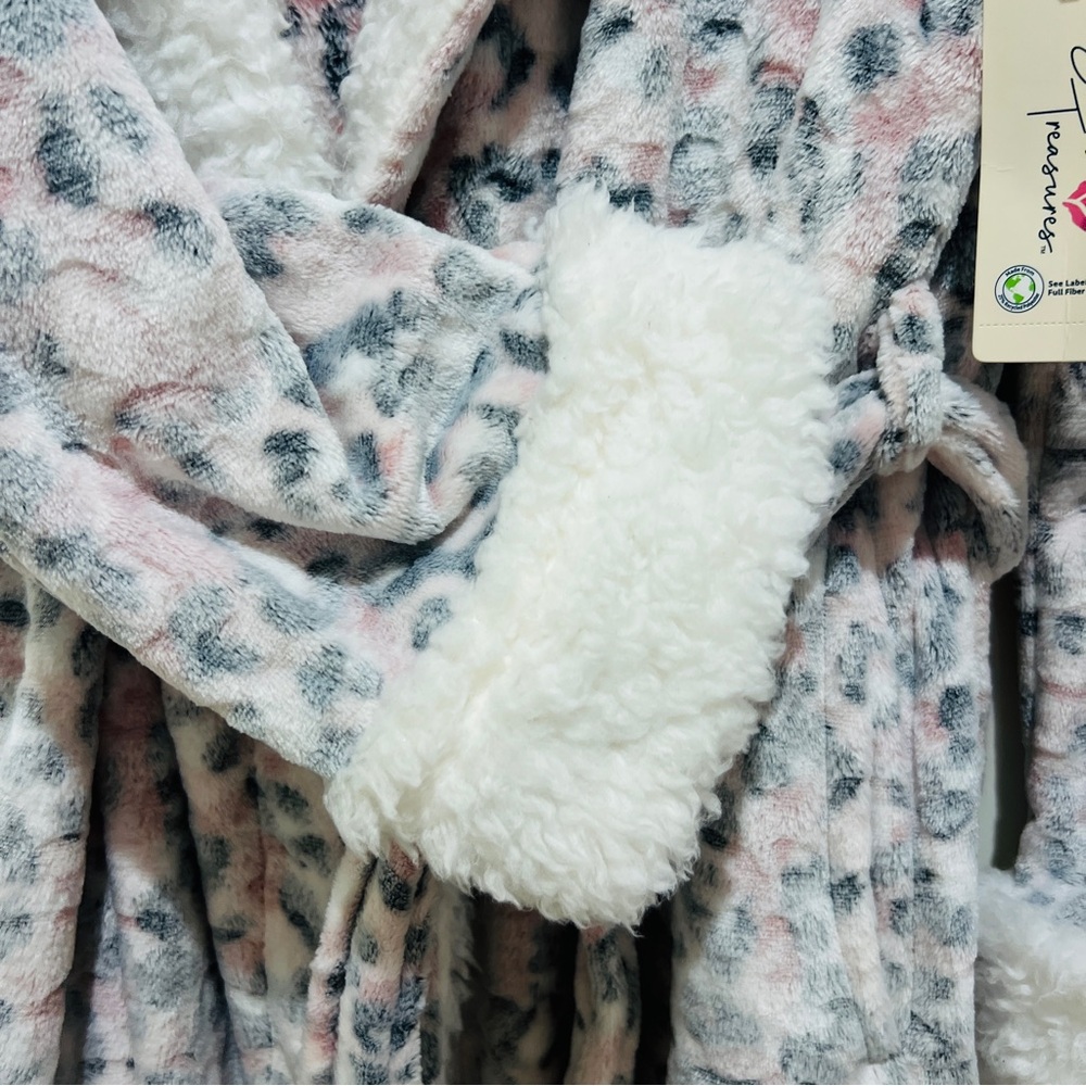 Secret Treasures Womens Superminky sleep Robe soft pink leopard size XL 16-18 - Picture 10 of 15